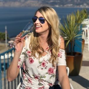 Meet your Posher, Julie